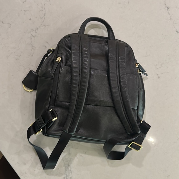 Tumi Voyageur Dori Black Leather Backpack with Gold Hardware - Picture 8 of 8